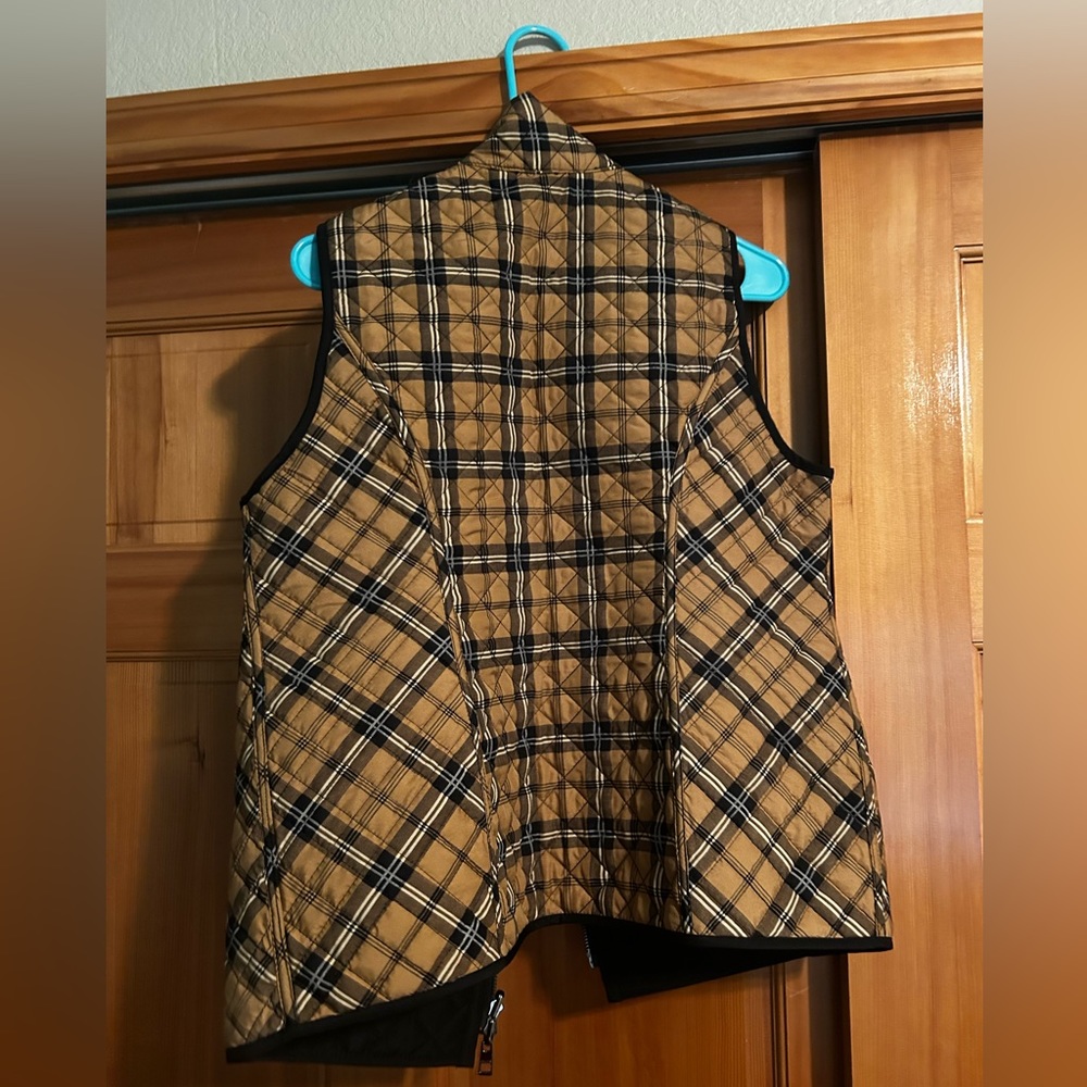 Vest - Picture 3 of 3